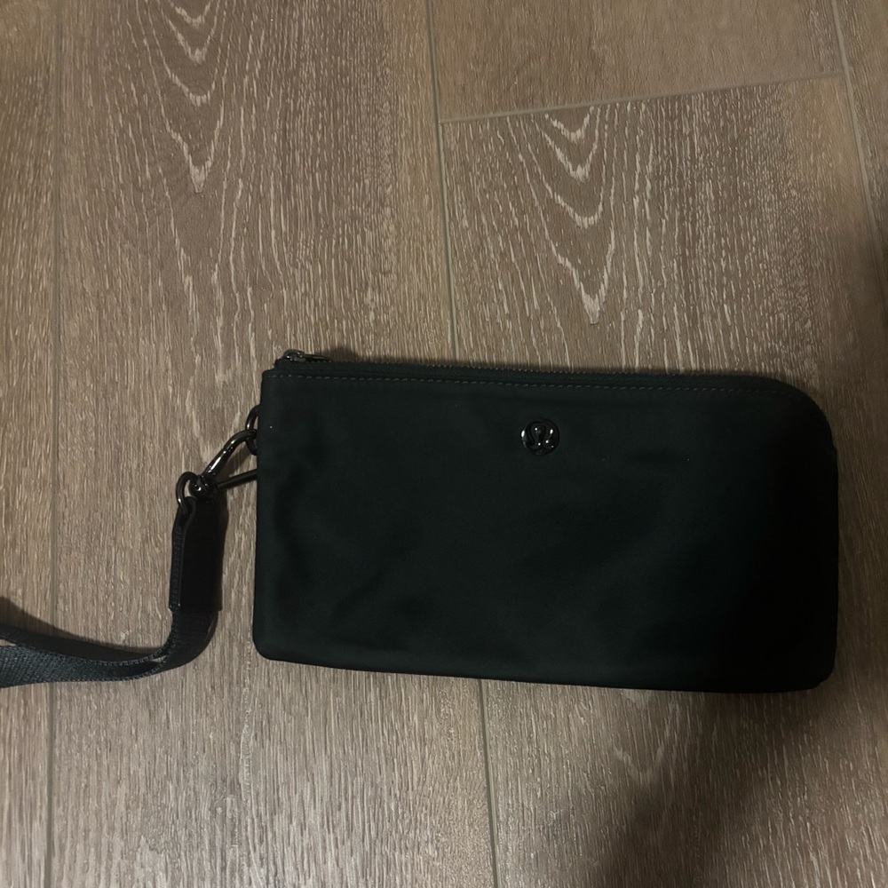 LuluLemon Wristlet Wallet Two Zipper Pouches, Forrest Green